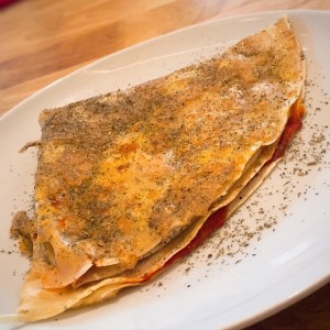 crepe con queso gratinado