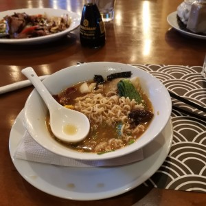 Media sopa ramen tao yuen