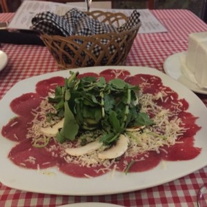 Antipasto - Carpaccio di Manzo