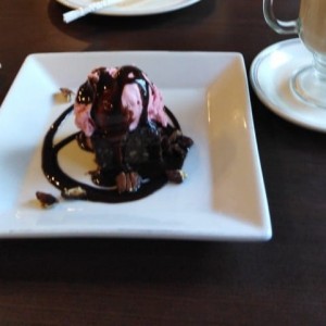 Brownie con helado