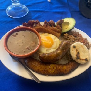 Platos Colombianos - Bandeja Paisa