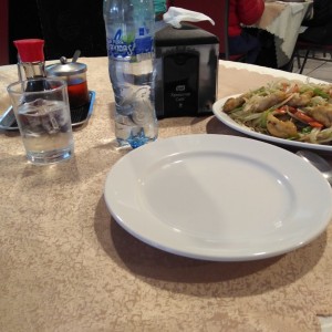 Chao mein de pescado
