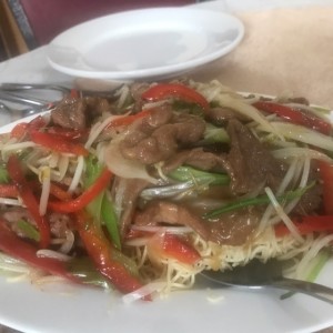 chao mein de lomito 