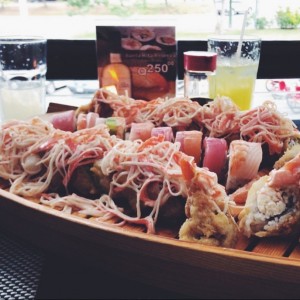 BARCO con variedad de rollos