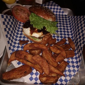 BURGER - PHILLY CHEESEBURGER