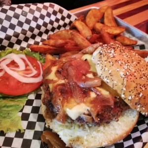 BURGER - PHILLY CHEESEBURGER