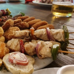 Tapas - Pinchos de Pollo