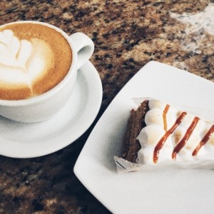 POSTRES - TORTA CHILENA