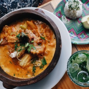 Caldo de patas
