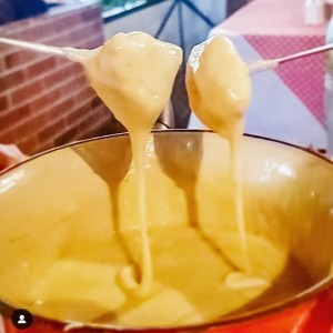 Fondue de queso al vino