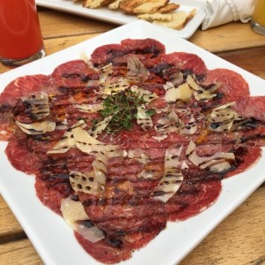 carpaccio de lomito 