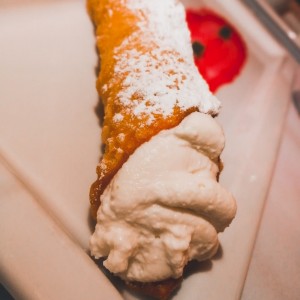 Postres - Canollo Siciliano