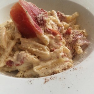 Penne al parmigiano e prosciutto