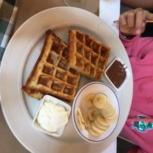 Waffles Banano y Nutella