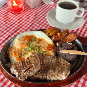 Desayuno del Rey