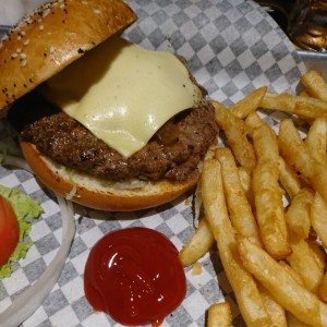 BURGER - PHILLY CHEESEBURGER