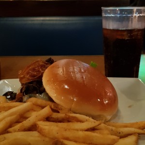 Mushroom Onion Swiss Burger (Philadelphia)