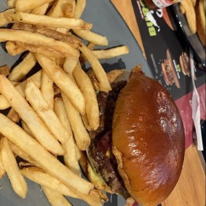 REAL BURGERS - Classic Cheddar Burger