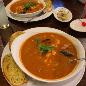 zuppe fruti di mare es una delicia 