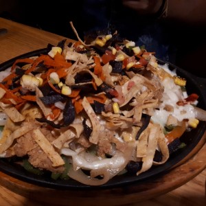 Pollo & Mariscos - Southwestern Queso Chicken