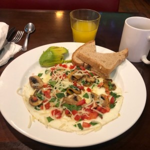 omelette con queso monterrey