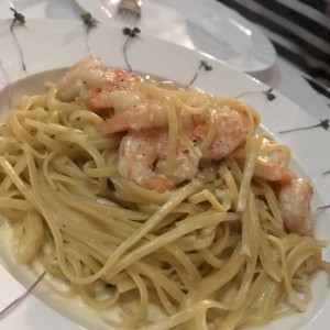 Camarones al Ajillo