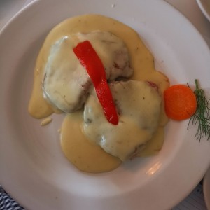Lomito en Salsa de Queso Manchego
