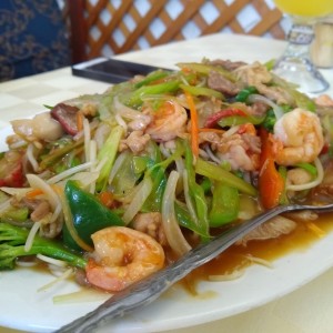 Chao Mein Mixto