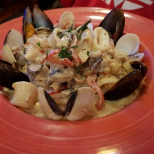 FETTUCCINE AI FRUTTI DI MARE