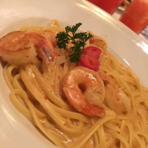 LINGUINE ALFREDO CON CHIPOTLE