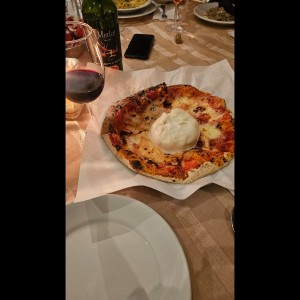 Pizza a la Buratta