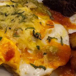 Huevos Divorciados