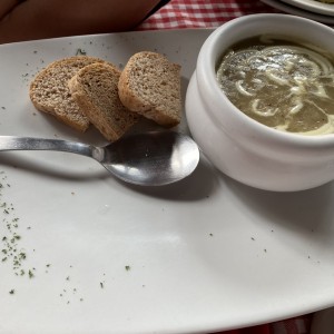 Sopa de papa y tocino