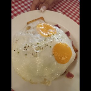 Huevos Rotos 