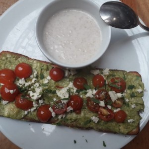 Toast de aguacate
