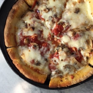 deepdish chicago style