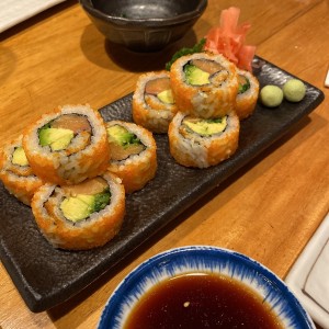Salmon Karashi Maki
