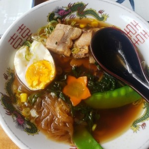 Ramen de cerdo