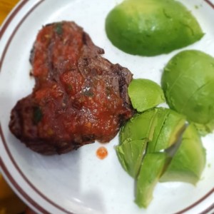 Lomito con aguacate