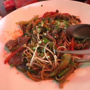 Chow Mein de Carne