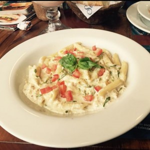 Pasta de Pollo y Loroco