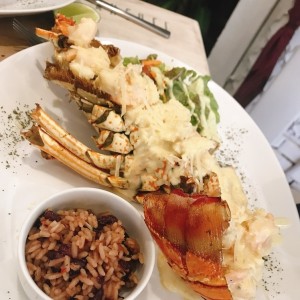 1/2 langosta con camarones