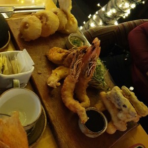 Plancha Nikkei - Camarones Tempura