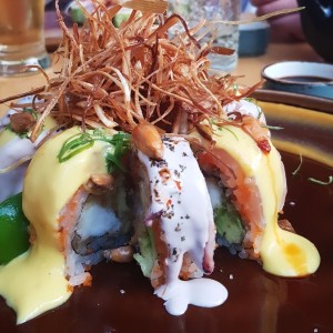 Acevichado roll