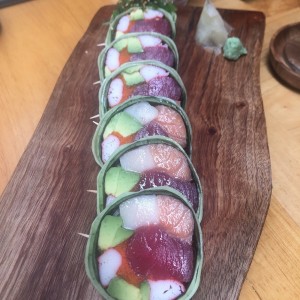 Sushi Rolls - Tokyo Raimbow