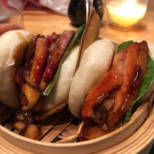 Bao de cerdo glaseao