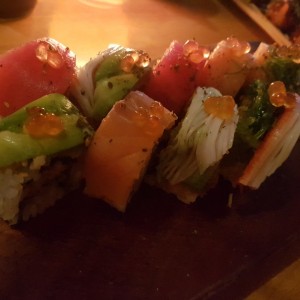 Sushi Rolls - Classy Raimbow