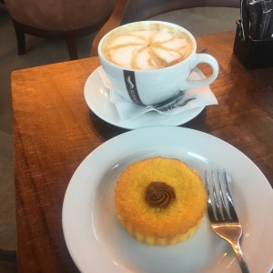 Pie de Elote + Bebida