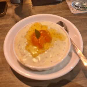 Cheesecake de quinua y aguaymanto
