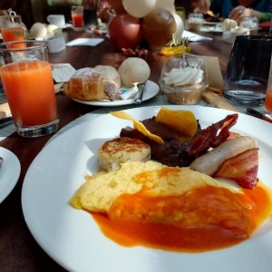 HUEVOS AL GUSTO / EGGS YOUR WAY